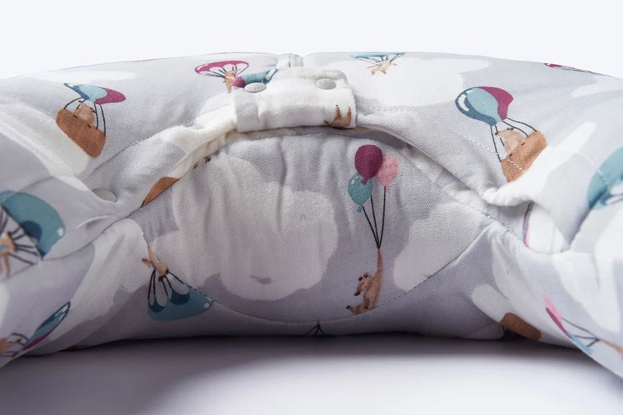 ND23F114U08MAY_5_900x_2c274541-d07e-4a95-89b3-eb091b2177c0 Raglan Long Sleeve Footed Sleep Bag 2.5 TOG (Bamboo) - Meerkats Away! - Image 5