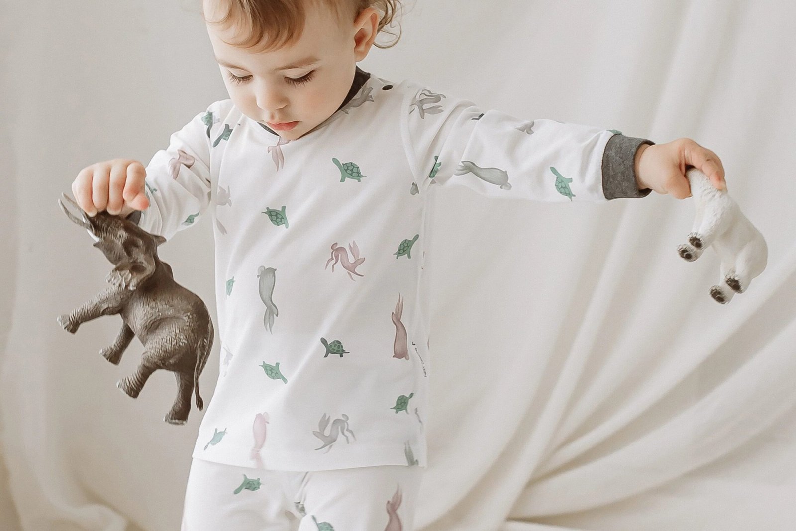 ND23S231U01TH_L4 Bamboo Two-Piece Long Sleeve PJ Set - The Tortoise & The Hare - Image 3