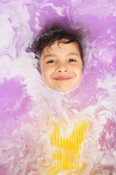 NMK_VISUEL_MARQUE_BATH_BOMB_BOY_FW2018_WEB_grande_6c02d72a-912b-48ec-9833-e7d488738b52 Foaming Bath Salts- Pink - Image 2