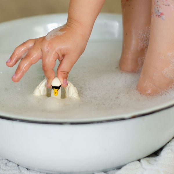 NatrubaBA-SWN-TE01_grande_aa56c536-f23d-4ce1-8d9f-2da028c3a605 Bath Swan - Image 7