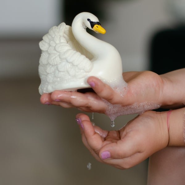 NatrubaSwan_grande_a1bea087-e252-4ac8-b689-bc18e072797a Bath Swan - Image 6