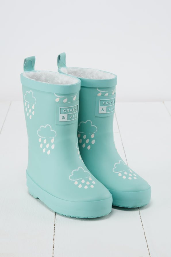 aea491ae7c06d50195e98d689dac6152c141c2ee3643420b6fce315ffcec3b7f Pistachio Colour-Changing Kids Winter Wellies - Image 1