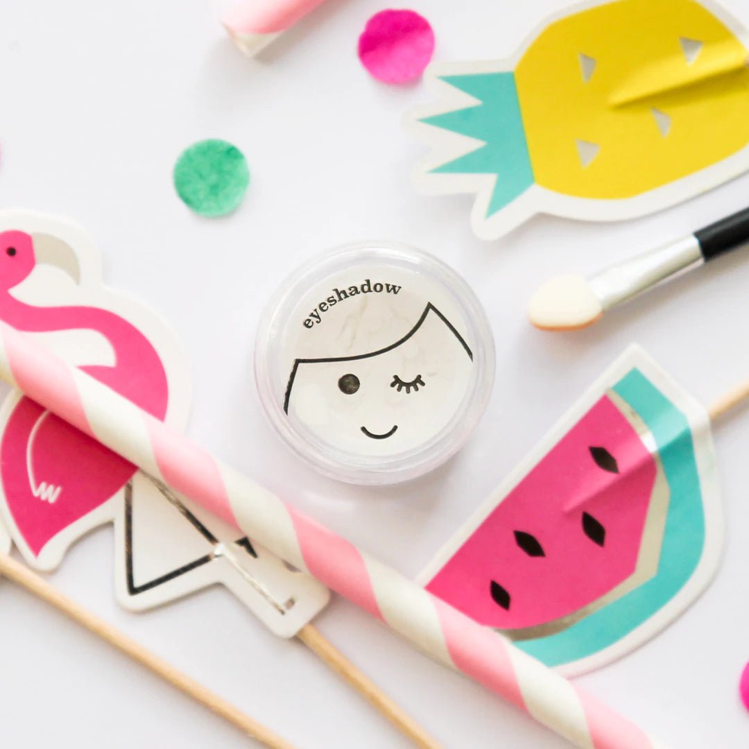 image_1080x_efedb48a-889b-43b8-b756-03bb121136fd Nia | Deluxe Pretty Play Makeup Kids Play Makeup Box with Nail Polish - Image 6